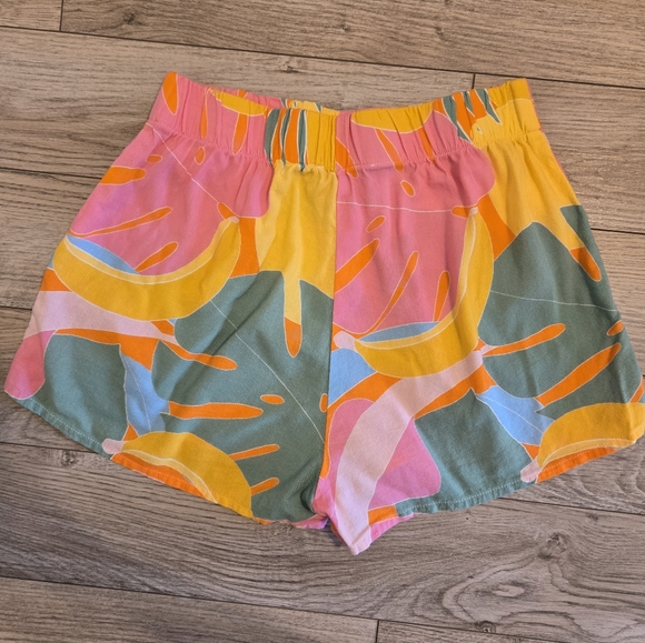 Show Me Your Mumu Parker Button Down and Short in Tropical Fruit - Picture 5 of 7